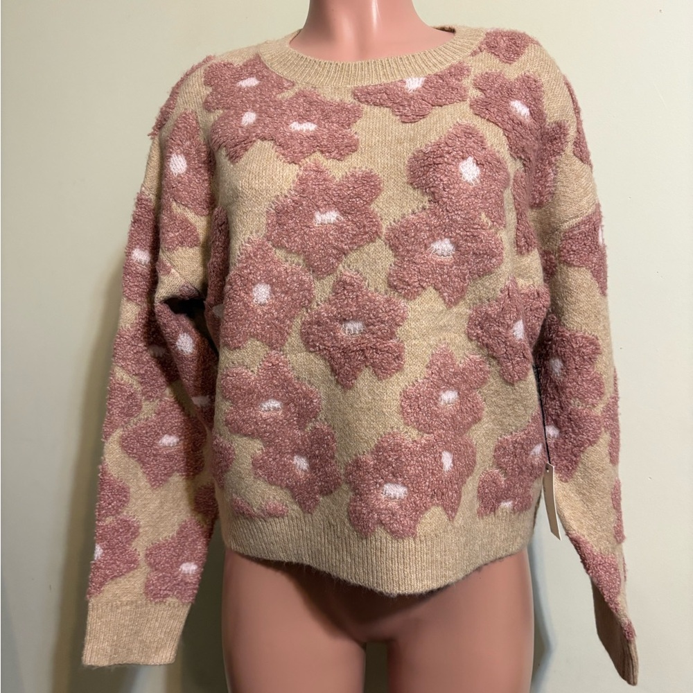 Threaded Leaf Women’s Medium sweater tan‎ w/ pink flowers warm cozy pullover NWT